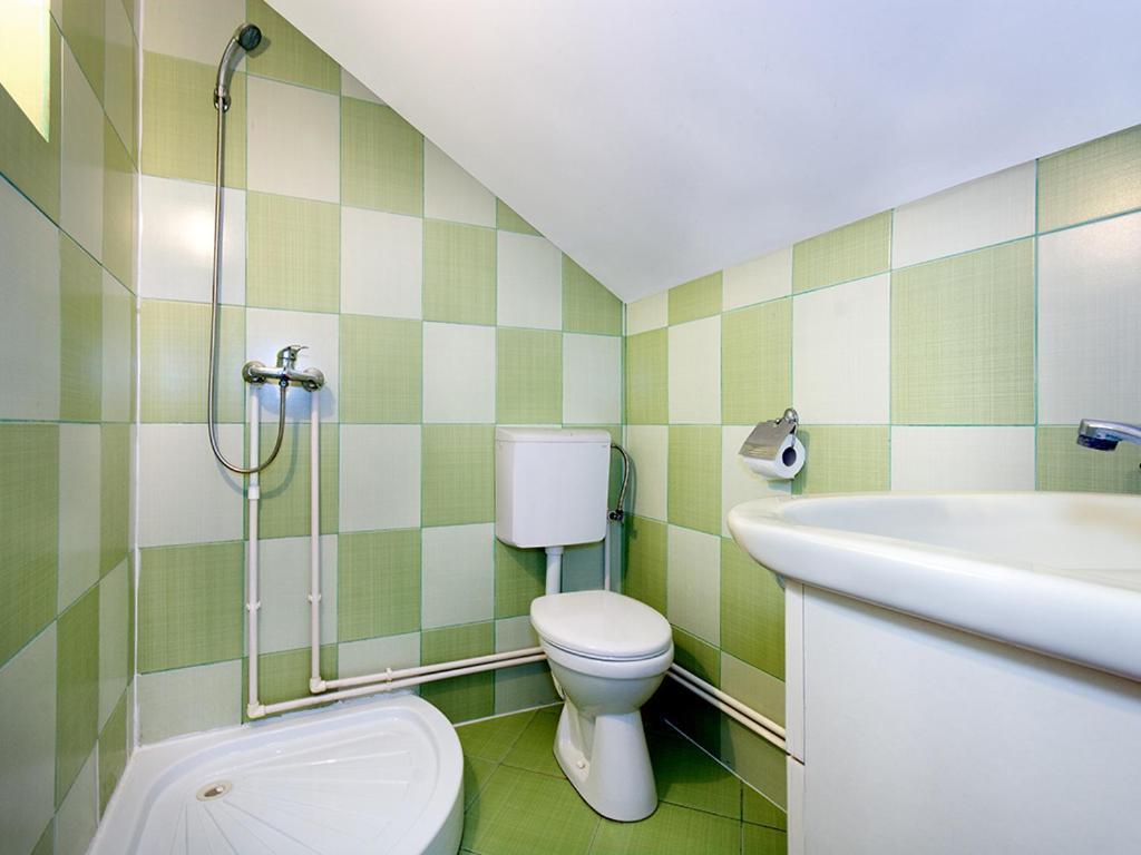 Hotel Pensiunea Bobu Izvoru Muntelui Esterno foto