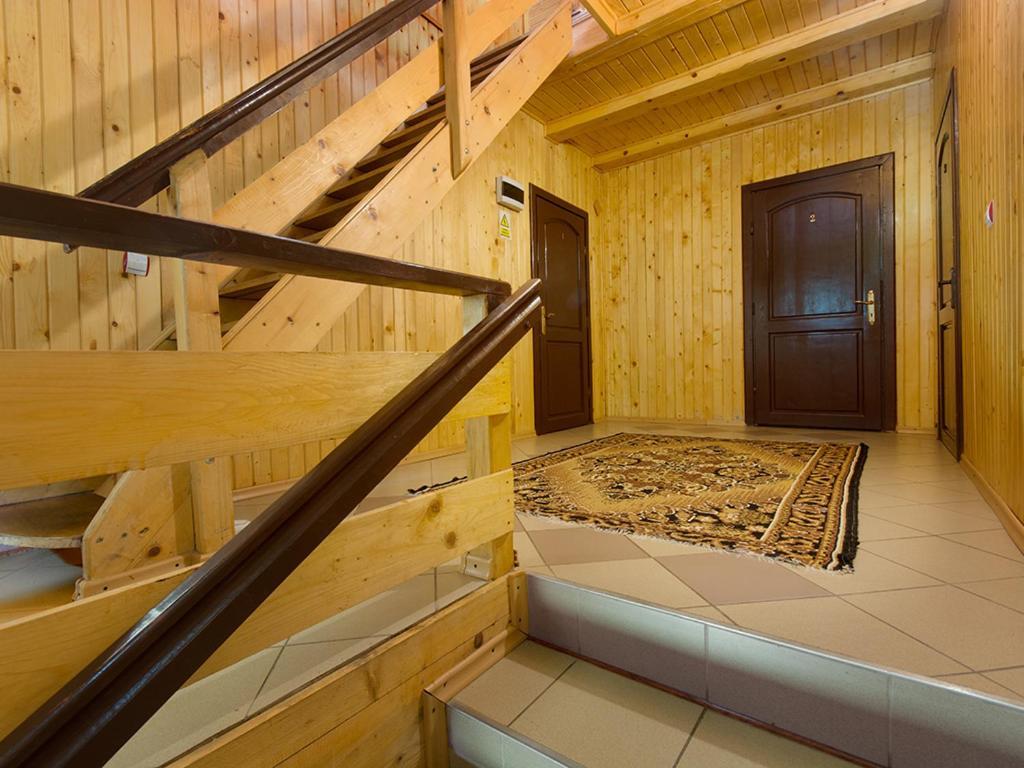 Hotel Pensiunea Bobu Izvoru Muntelui Esterno foto